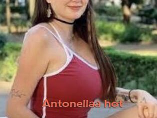 Antonellaa_hot