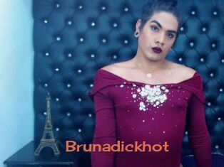 Brunadickhot