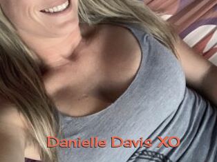 Danielle_Davis_XO