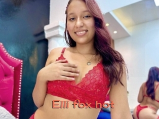 Elli_fox_hot