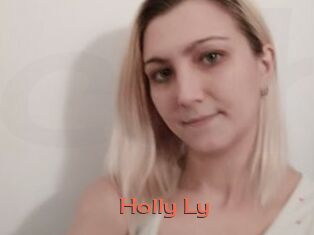 Holly_Ly