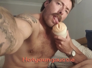 Hotyoungaussie