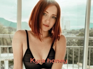 Kyra_honey