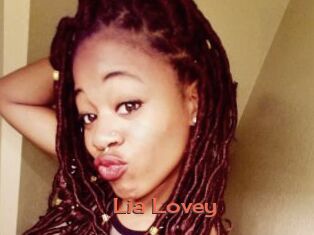 Lia_Lovey
