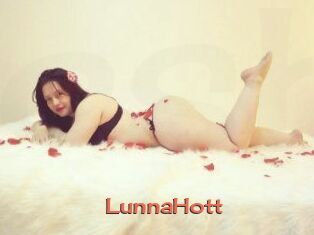 LunnaHott