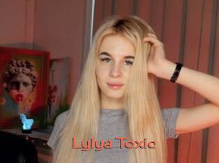Lylya_Toxic