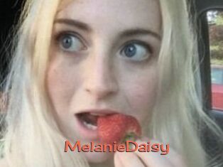 Melanie_Daisy
