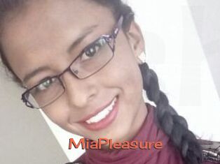 Mia_Pleasure