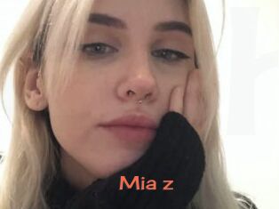 Mia_z