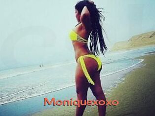 Moniquexoxo