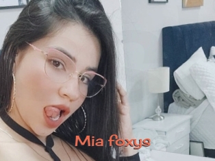 Mia_foxys