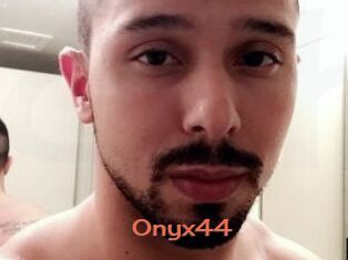 Onyx44