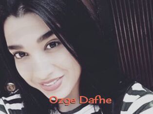 Ozge_Dafne
