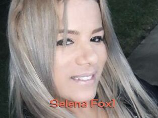 Selena_Fox1